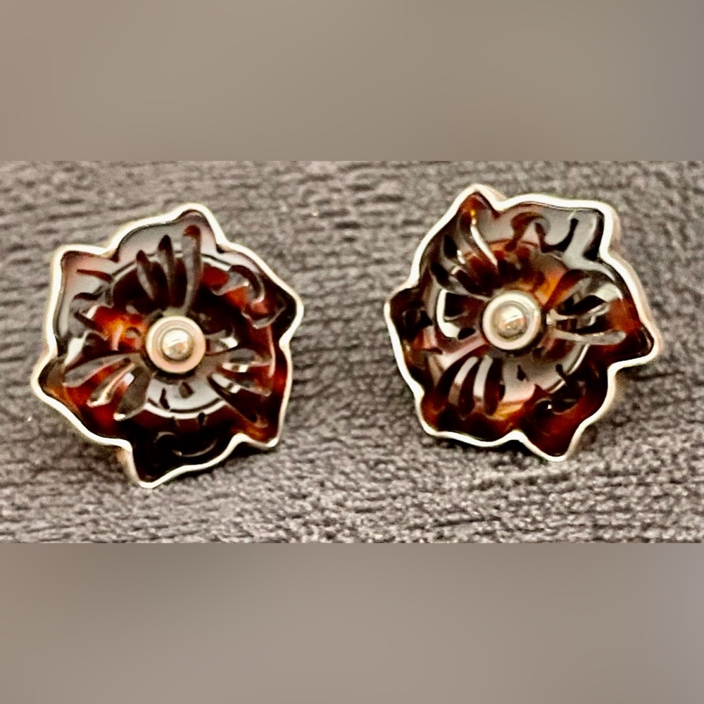 Vintage Brighton carved tortoise shell flower shaped earrings shadow garden - Picture 3 of 7
